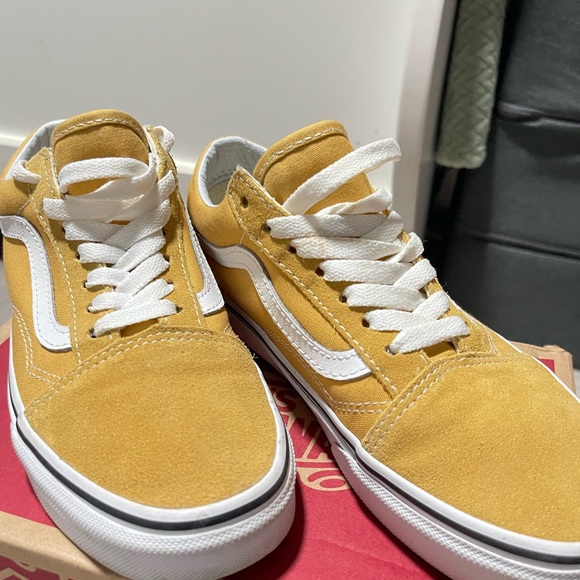 Old Skool Vans 💛 - Picture 2 of 5